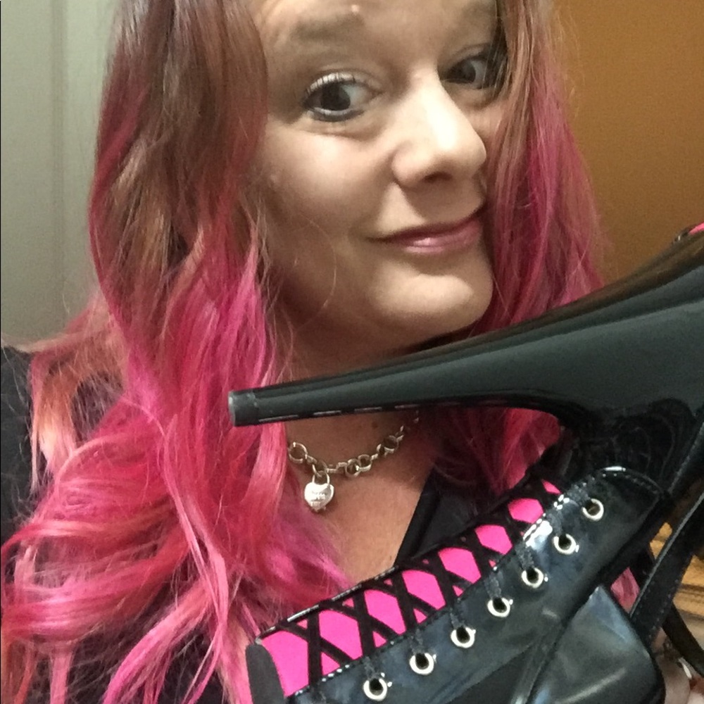 Meet your Posher, Judi